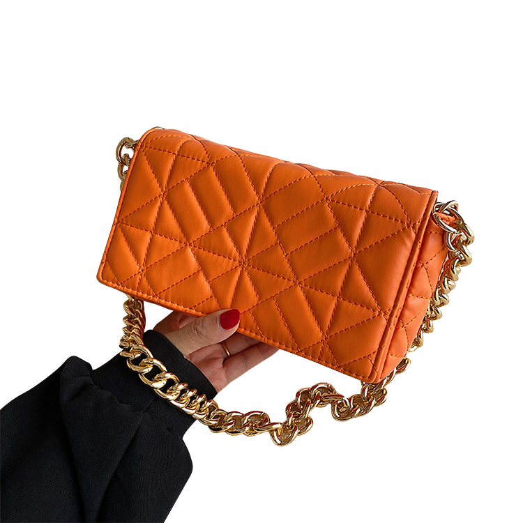 Quilted Clutch Bag With Thick Chain CS Accessory Partners