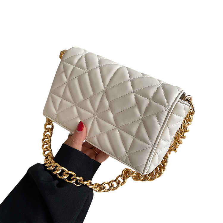Quilted Clutch Bag With Thick Chain CS Accessory Partners